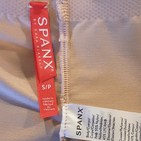 Spanx Invisible Shaping High Waisted, Mid-Thigh Short, Beige Small - Picture 9 of 10